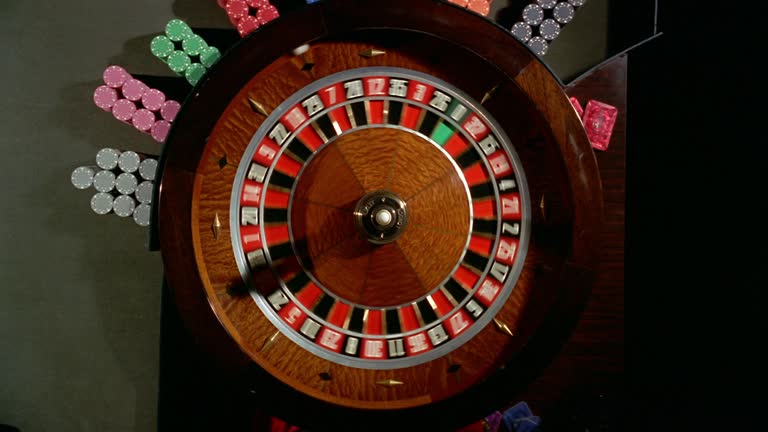 Các Trò Chơi Nổ Hũ Nổi Bật Tại VMAX